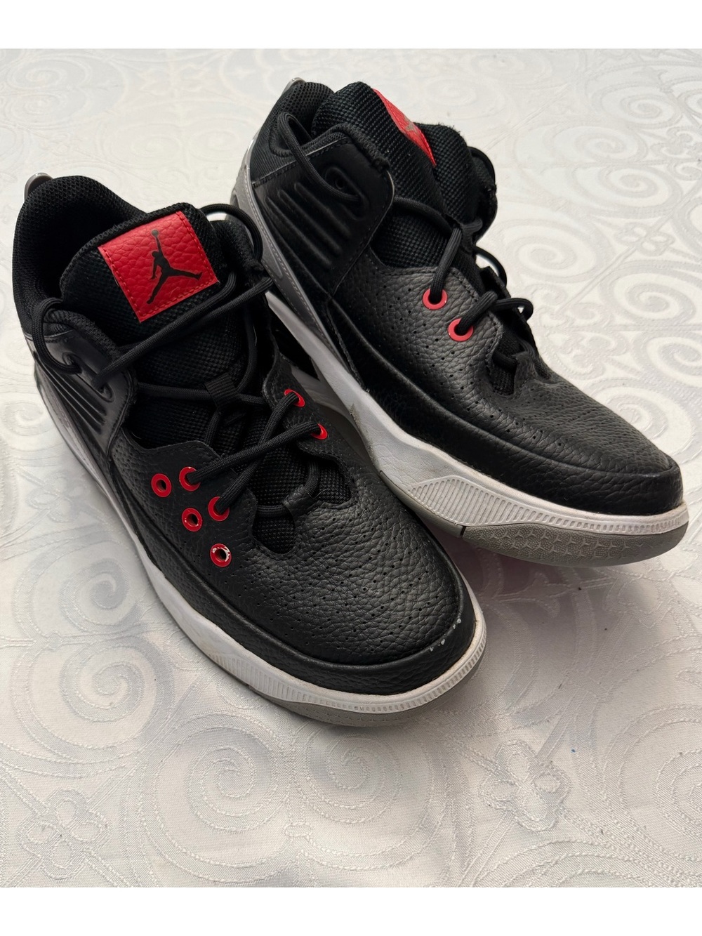 Nike Jordan Black White Red Low-Top Basketball Sneakers Running Shoes Sporty 7Y